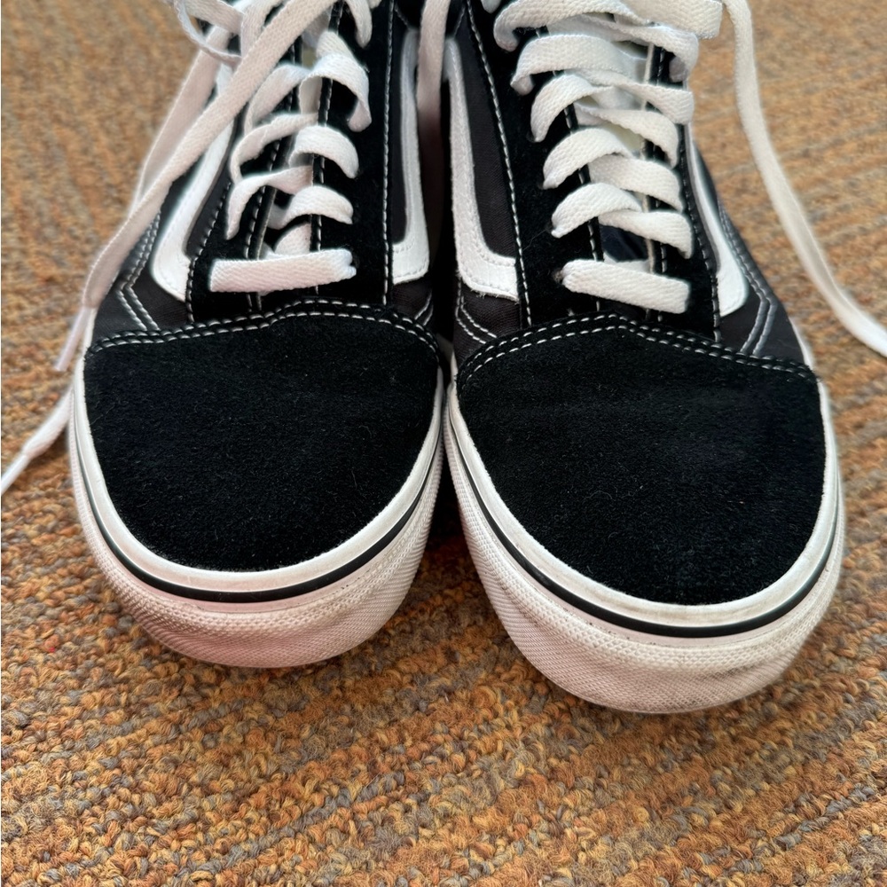 Vans - Picture 3 of 6